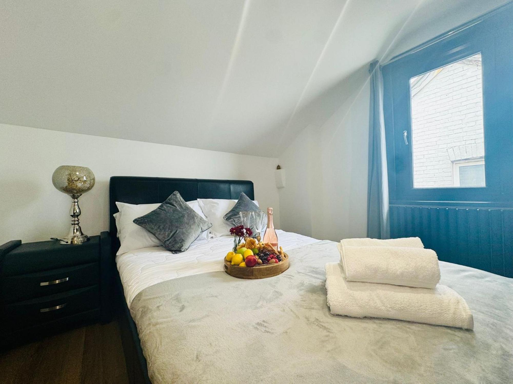 Hotel Am Victorian House Luton  Esterno foto