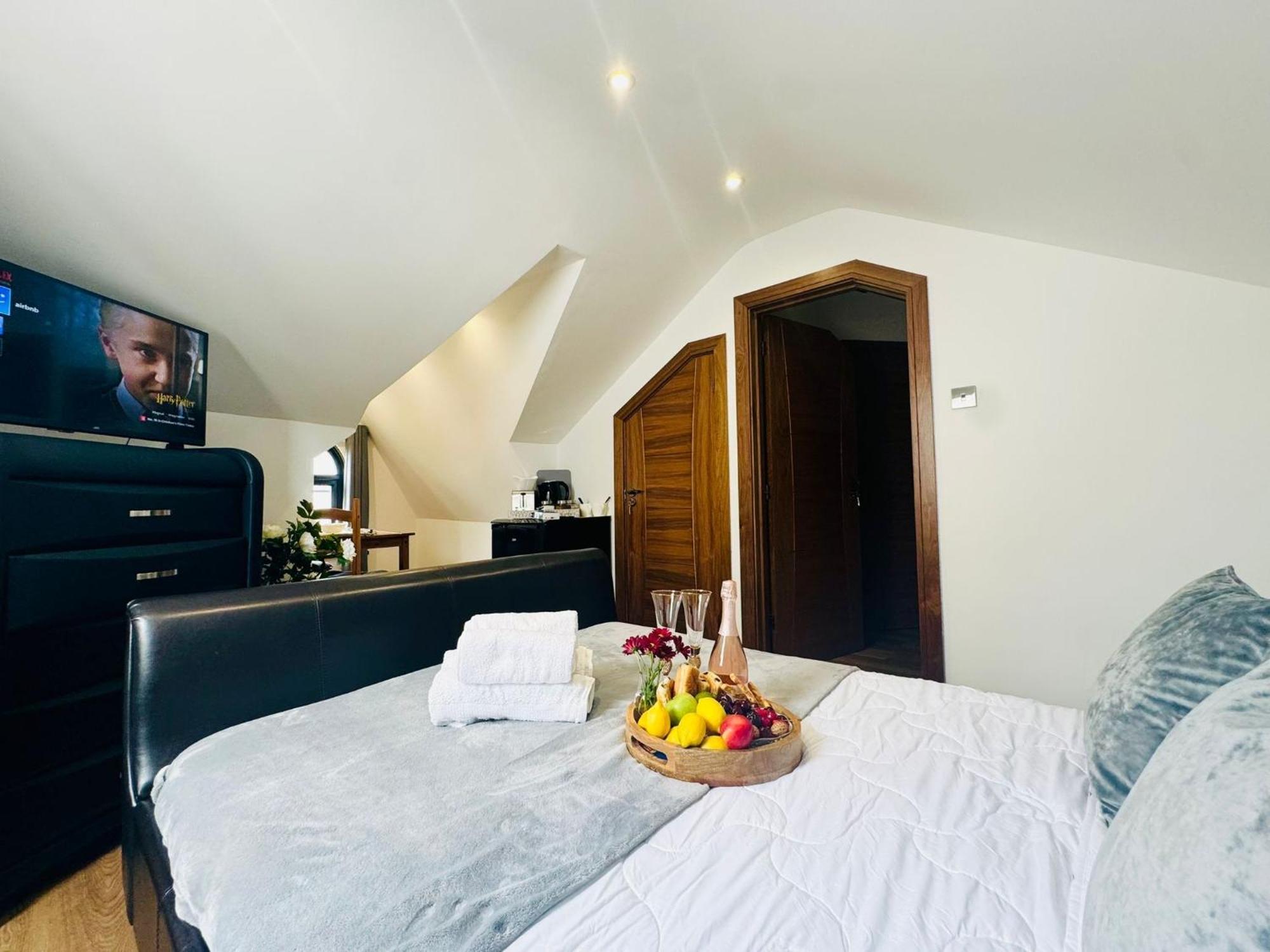 Hotel Am Victorian House Luton  Esterno foto